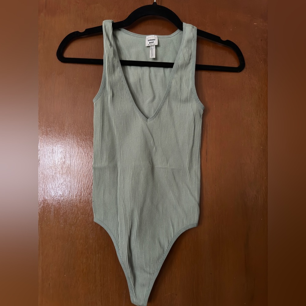 Aritzia Sunday Best Bodysuit